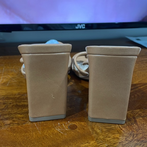 Cute heels - Picture 5 of 12